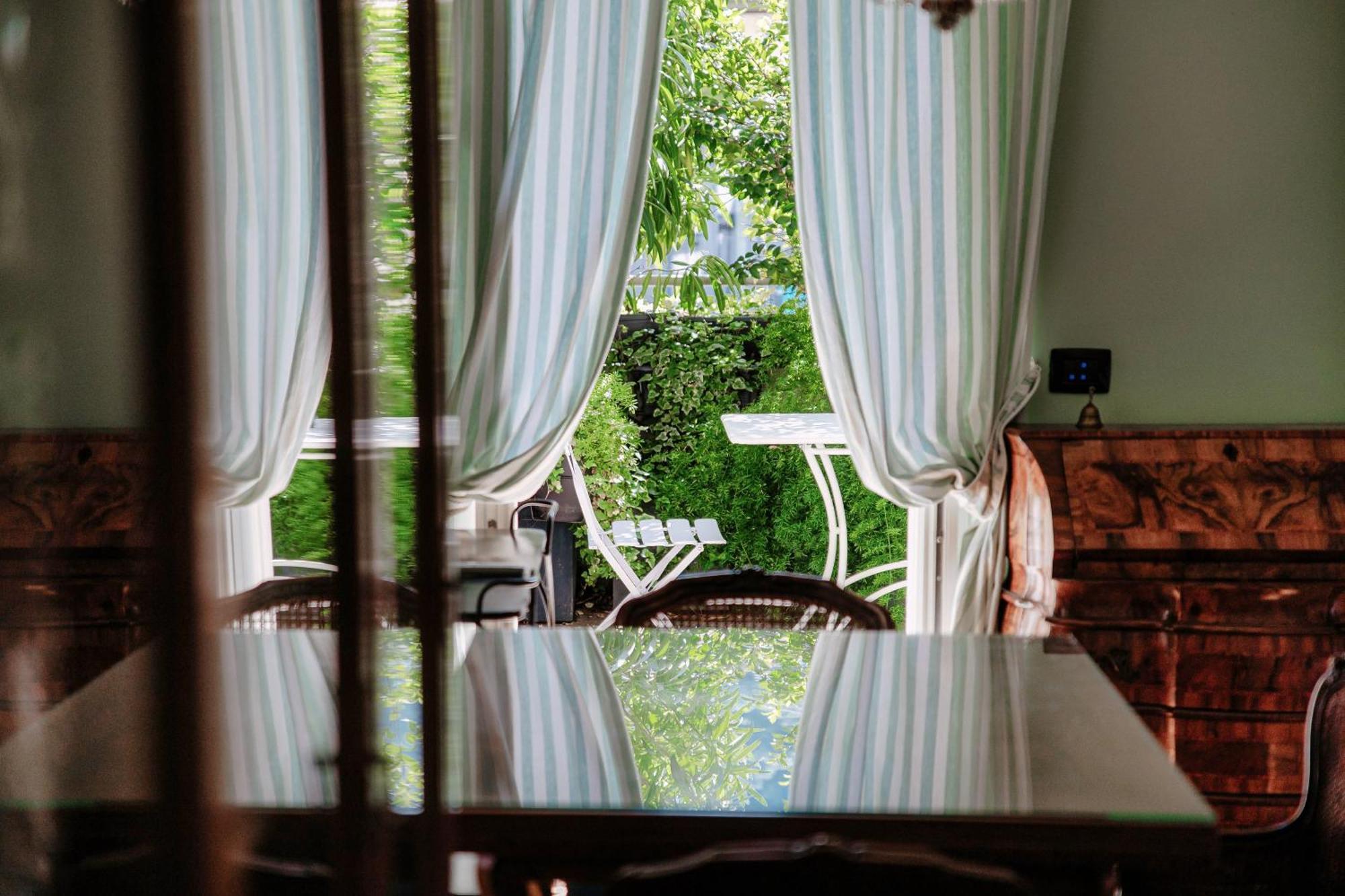 Green Home 65 - The House Of Travelers Côme Esterno foto