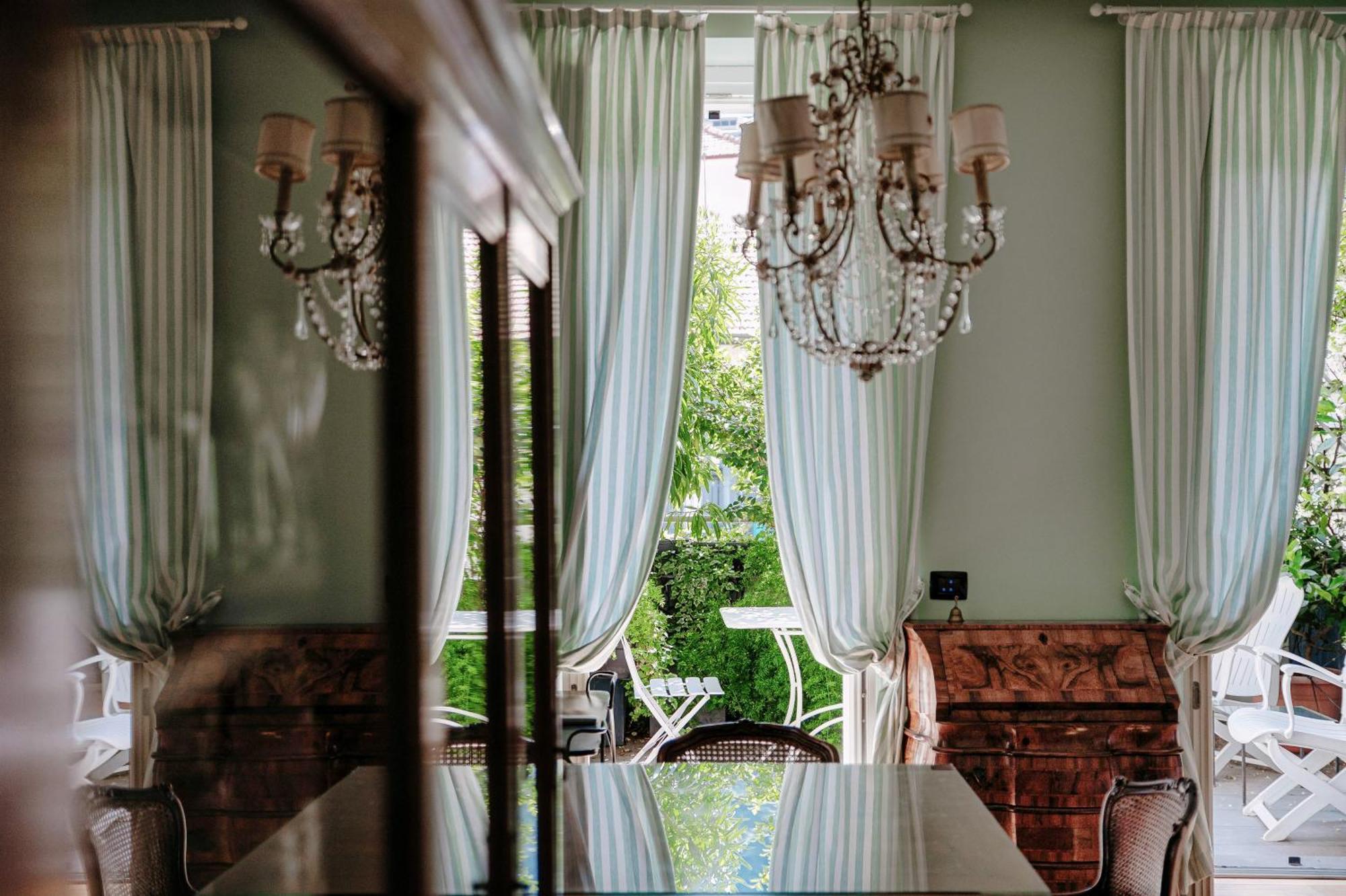 Green Home 65 - The House Of Travelers Côme Esterno foto