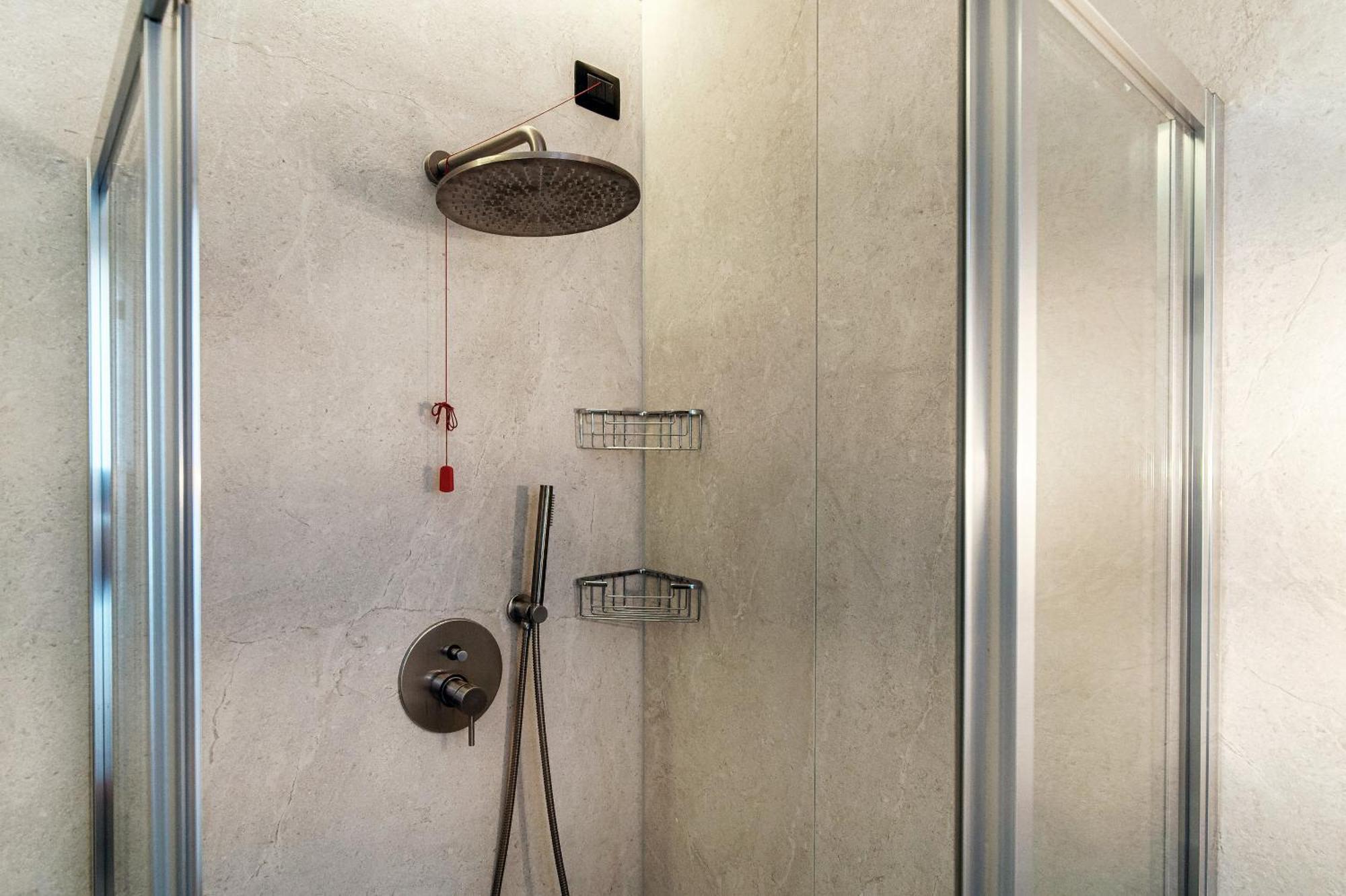 Green Home 65 - The House Of Travelers Côme Esterno foto